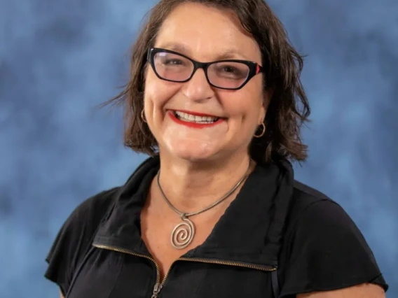 Suzanne Dovi Photo